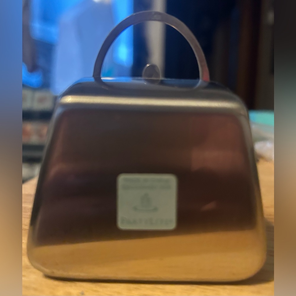 PARTYLITE - Retired - Audrey Purse Tealight Candle Holder - Picture 3 of 3